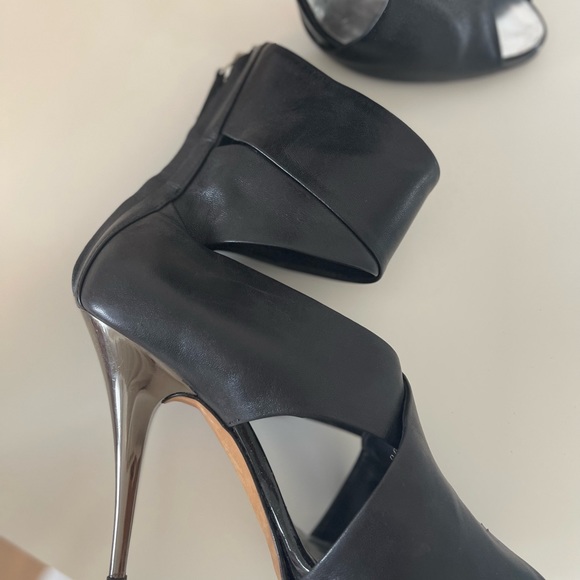 Giuseppe Zanotti Leather Sandals - Picture 5 of 8